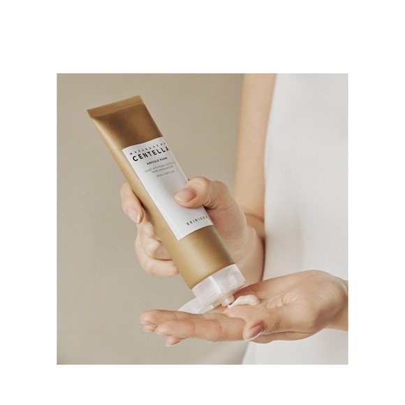 SKIN1004 Madagascar Centella Ampoule Foam - Picture 3 of 5
